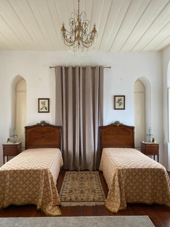 Dona Amelia Hostel Abrantes Buitenkant foto